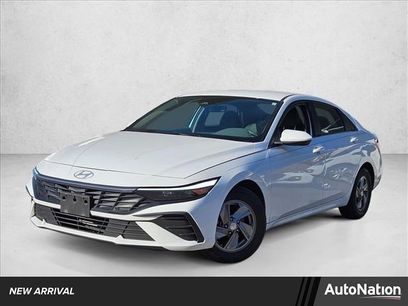 Used 2024 Hyundai Elantra SE