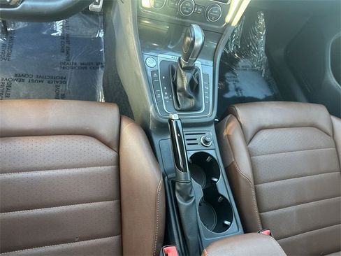 Used 2018 Volkswagen Golf Alltrack SEL image 23