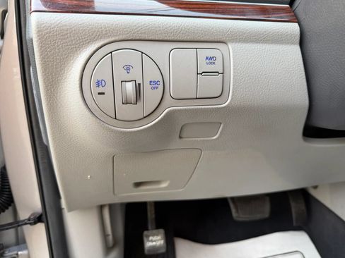 Used 2011 Hyundai Veracruz GLS AWD/4WD image 34