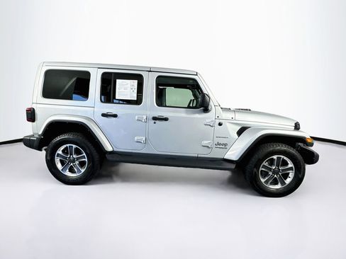 Used 2022 Jeep Wrangler Unlimited Sahara w/ LED Lighting Group image 11