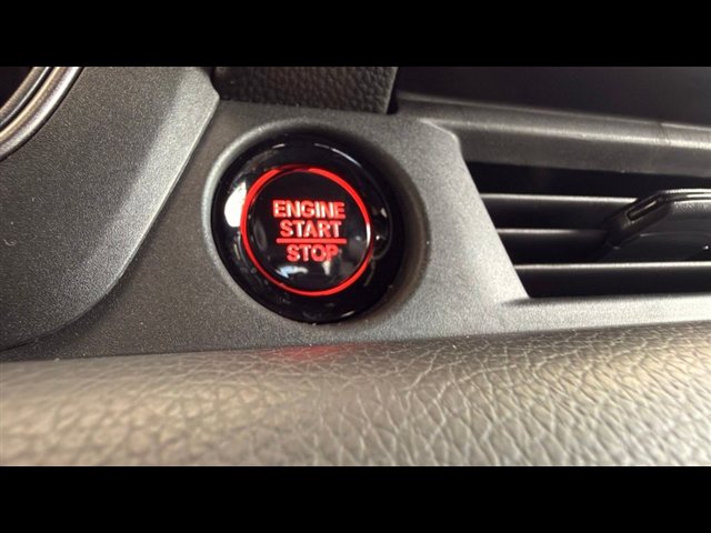 Certified 2025 Honda Pilot TrailSport image 28