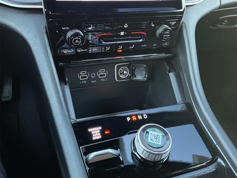 New 2025 Jeep Grand Cherokee L Limited w/ Black Appearance Package image 16