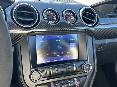 Used 2022 Ford Mustang Shelby GT500 w/ Carbon Fiber Track Pack image 26