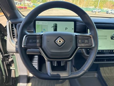 Used 2022 Rivian R1T Adventure image 10