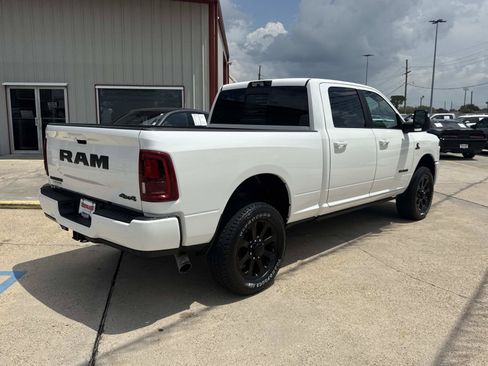 Used 2026 RAM 2500 Laramie AWD/4WD image 7