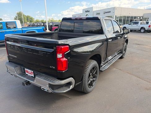 Used 2023 Chevrolet Silverado 1500 LTZ w/ LTZ Premium Package AWD/4WD image 8