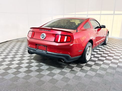 Used 2011 Ford Mustang GT Premium w/ Comfort Pkg RWD image 3