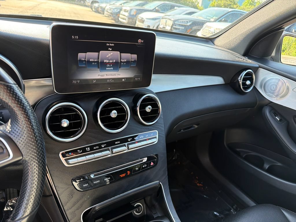 Used 2019 Mercedes-Benz GLC 300 4MATIC w/ Multimedia Package image 29