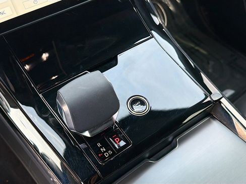 Used 2024 Land Rover Range Rover Sport Dynamic SE image 29