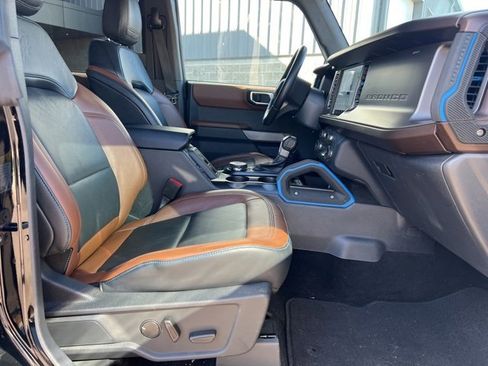 Used 2022 Ford Bronco Outer Banks image 11