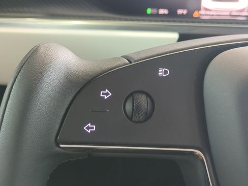 Used 2022 Tesla Model X Plaid image 27