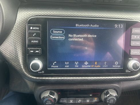 Certified 2022 Nissan Kicks SV image 13