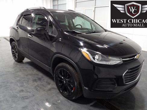 Used 2019 Chevrolet Trax LT w/ Sun & Sound Package AWD/4WD image 1