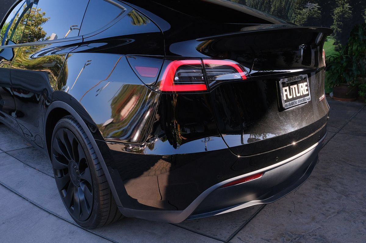 Used 2022 Tesla Model Y Performance AWD/4WD image 40