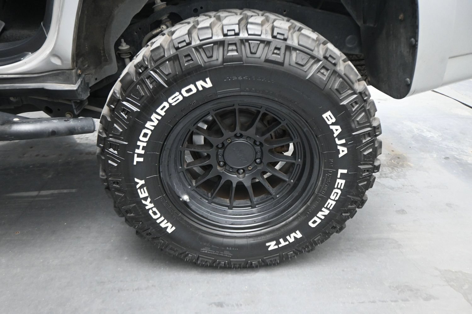 Used 2018 Toyota 4Runner TRD Off-Road Premium AWD/4WD image 3