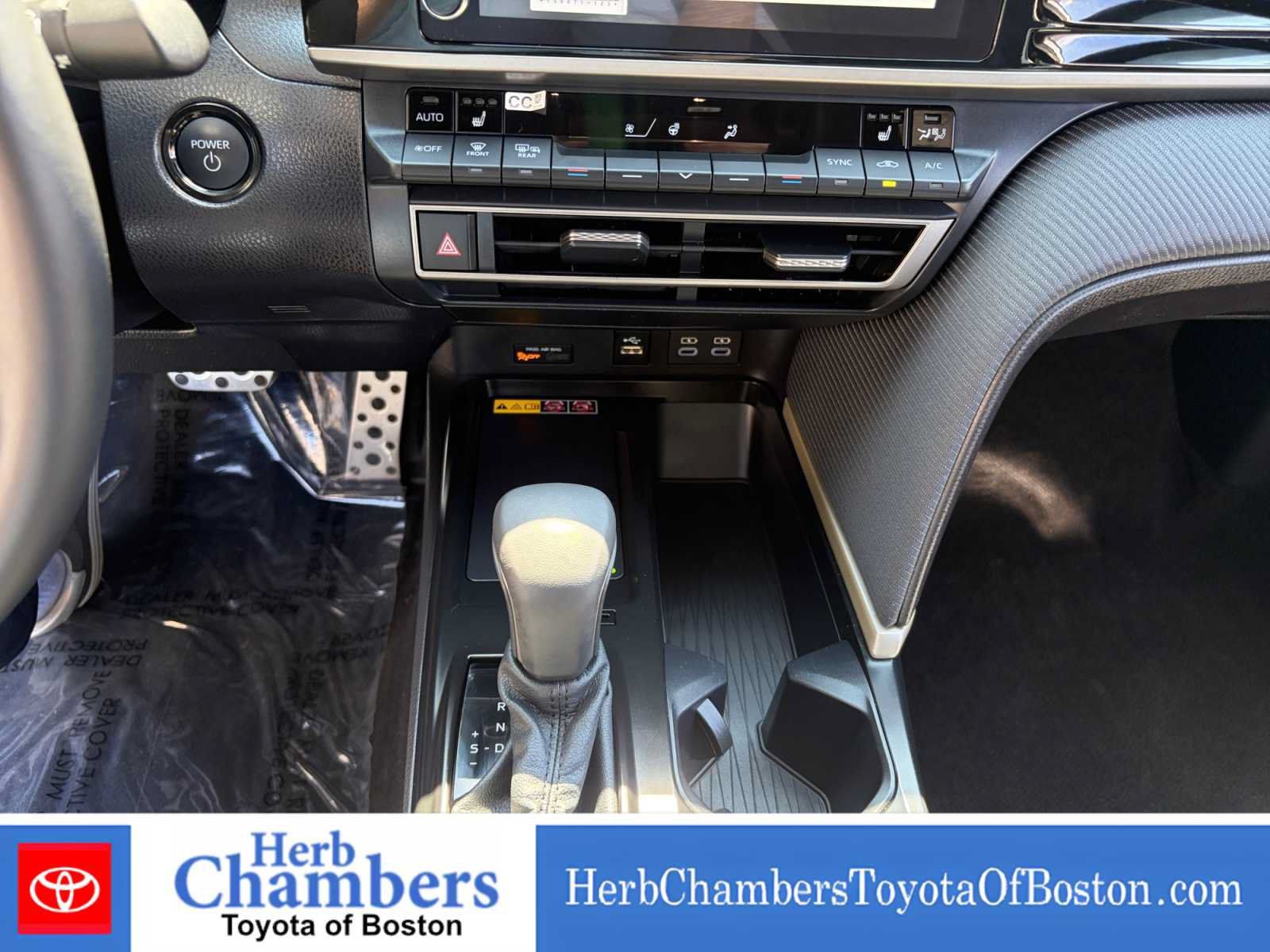 Used 2026 Toyota Camry SE w/ Convenience Package AWD/4WD image 15