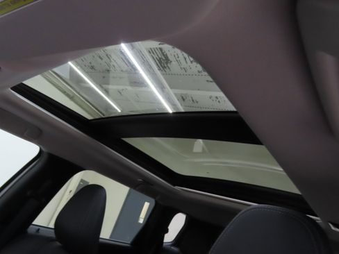 New 2025 Mitsubishi Outlander SE image 20