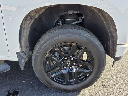 Used 2021 Chevrolet Silverado 1500 Custom w/ Rally Edition image 8