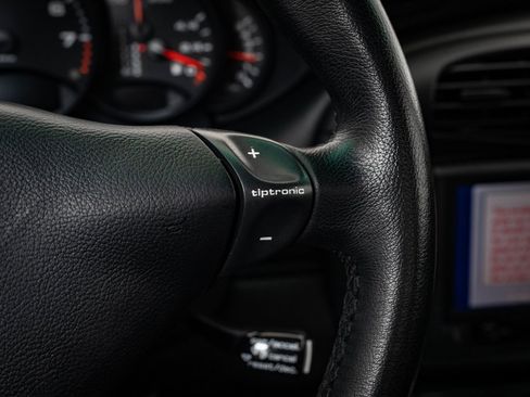 Used 2001 Porsche 911 Carrera 4 image 28