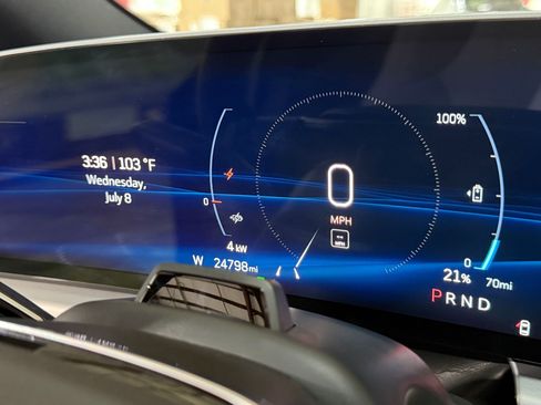Certified 2024 Cadillac Lyriq Luxury RWD image 21