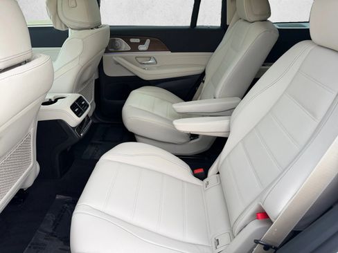 New 2026 Mercedes-Benz GLS 450 4MATIC image 17