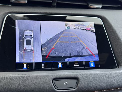 Used 2023 Cadillac XT4 Sport image 25