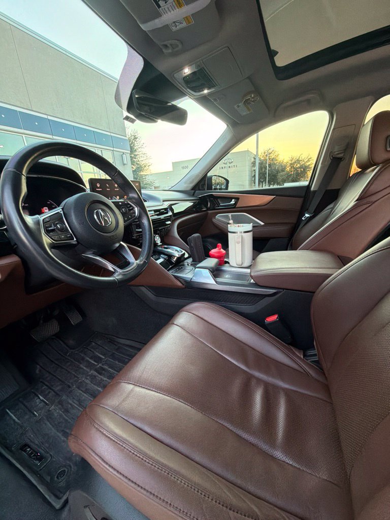 Used 2022 Acura MDX w/ Technology Package FWD image 2