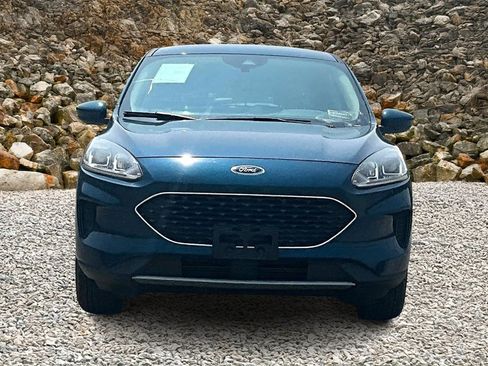 Used 2020 Ford Escape SE image 3