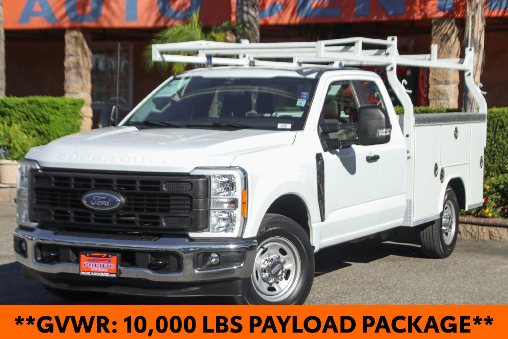 Used 2023 Ford F250 XL w/ XL Chrome Package RWD image 4