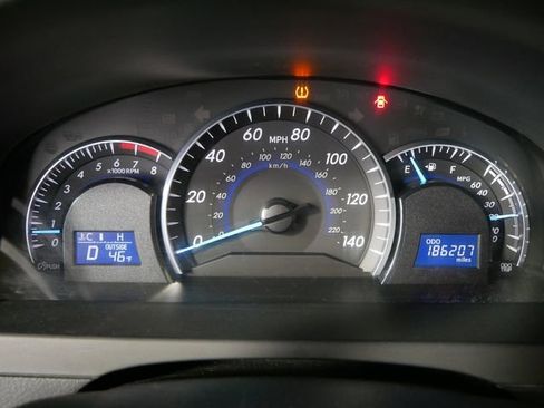 Used 2012 Toyota Camry XLE w/ Leather Pkg image 27