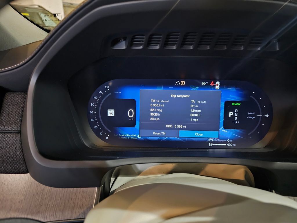 Certified 2025 Volvo XC90 T8 Ultra AWD/4WD image 20