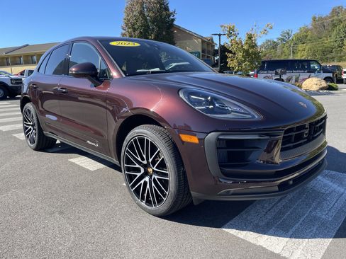 Used 2023 Porsche Macan S image 3