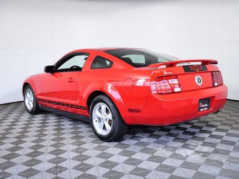 Used 2005 Ford Mustang Coupe RWD image 6