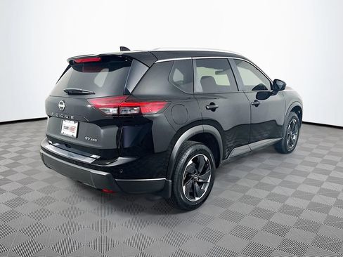 Certified 2024 Nissan Rogue SV w/ SV Premium Package AWD/4WD image 11