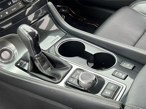 Used 2023 Nissan Maxima SV w/ Floor Mat Group image 26