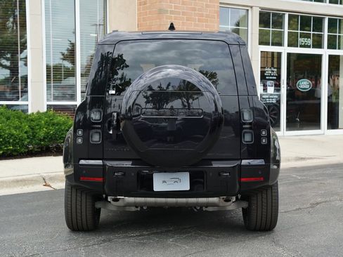 Used 2026 Land Rover Defender 110 X-Dynamic SE AWD/4WD image 5