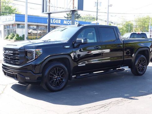 Used 2024 GMC Sierra 1500 Elevation w/ Elevation Premium Package AWD/4WD image 2