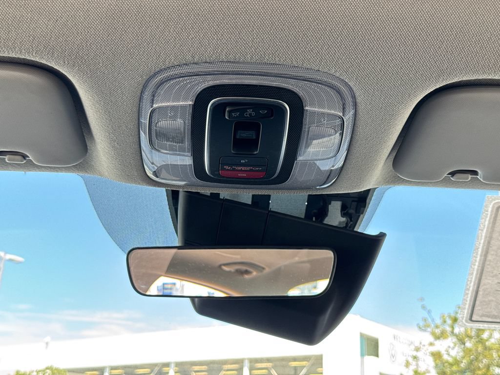 Used 2025 Hyundai Elantra SEL FWD image 21