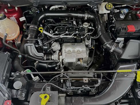 Used 2019 Ford EcoSport SE w/ SE Convenience Package image 28