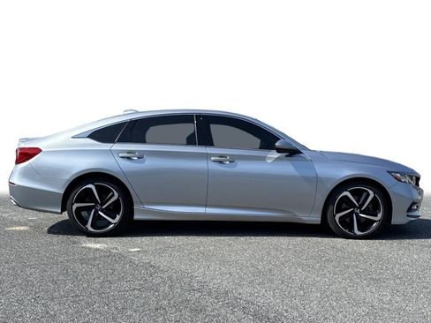 Used 2018 Honda Accord Sport image 29