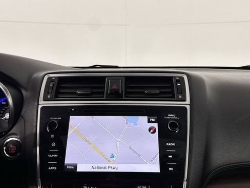 Used 2018 Subaru Outback 3.6R Touring AWD/4WD image 6