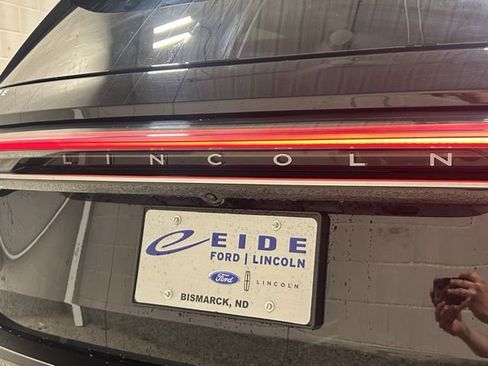 New 2025 Lincoln Nautilus Reserve w/ Jet Appearance Package image 29