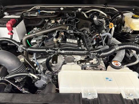 Certified 2026 Toyota Tacoma SR5 RWD image 39