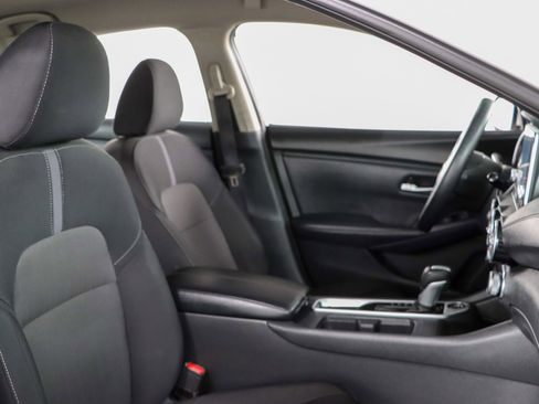 Used 2024 Nissan Sentra SV FWD image 26