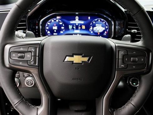 Used 2025 Chevrolet Silverado 1500 High Country w/ Technology Package image 34