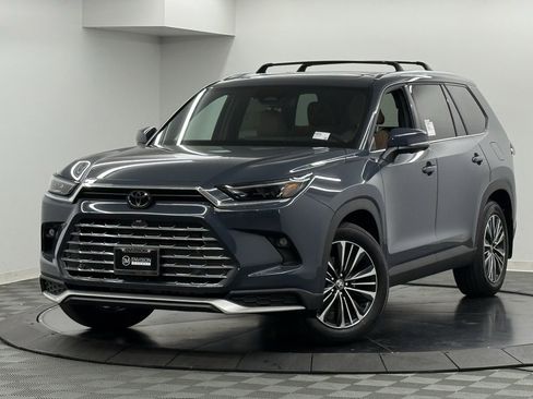 New 2026 Toyota Grand Highlander AWD Hybrid image 2