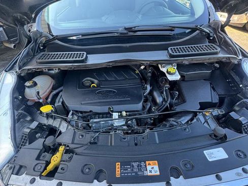 Used 2018 Ford Escape SE FWD image 24