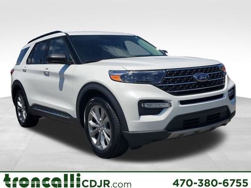 Used 2023 Ford Explorer XLT w/ Equipment Group 202A RWD image 1
