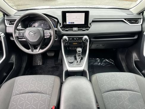 Certified 2025 Toyota RAV4 XLE AWD/4WD image 22