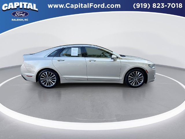 Used 2017 Lincoln MKZ Premiere FWD image 9